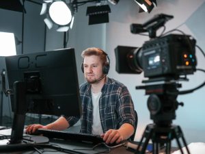 How to use OBS Studio for professional webcasting